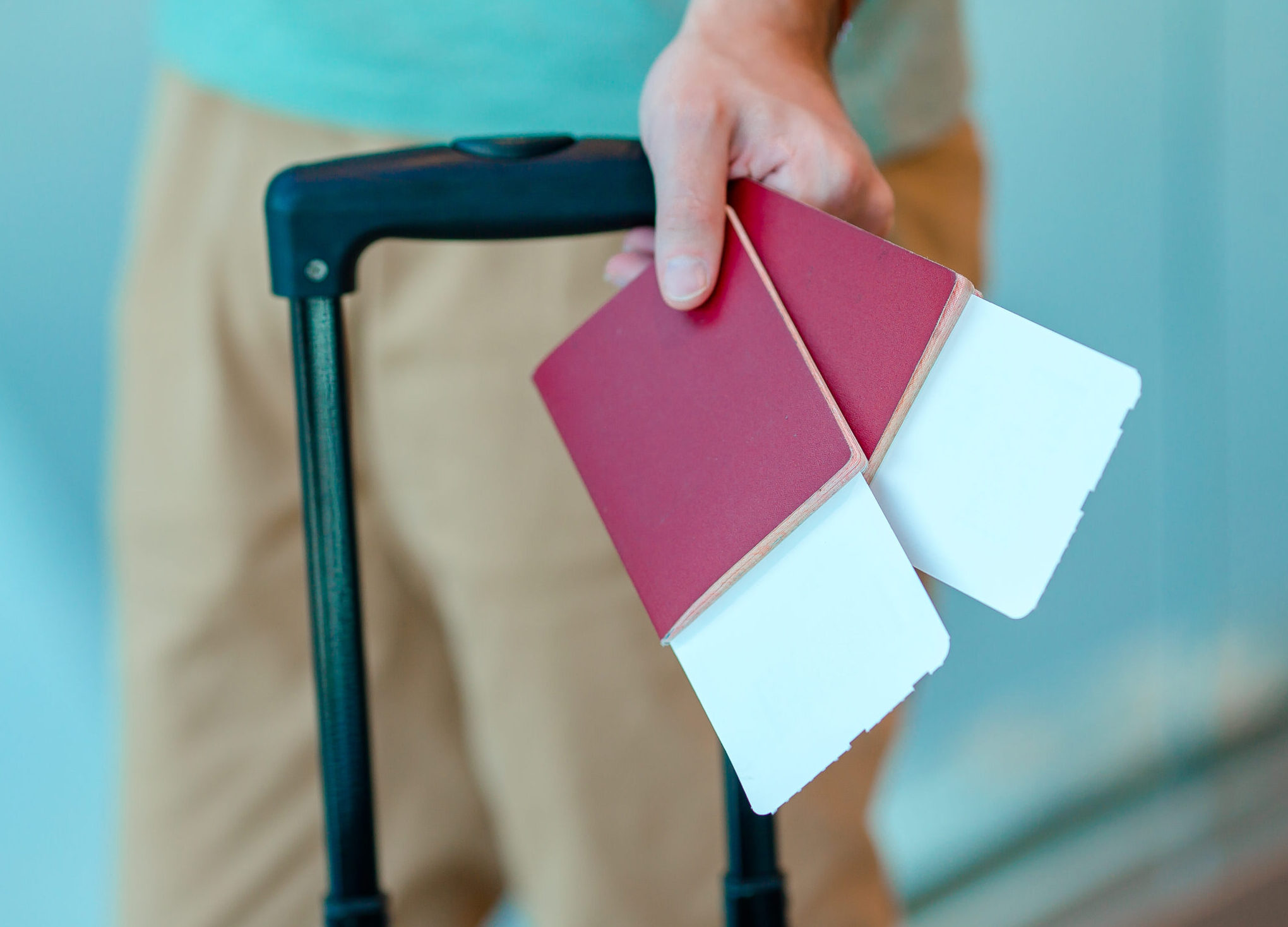Ultimate 2025 Guide to Traveling Safely With a Pending Immigration Case